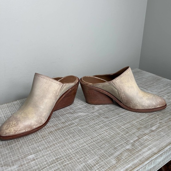 Frye SERENA WOMENS ALMOND TOE LEATHER WEDGE MULES SIZE‎ 8.5 - Picture 5 of 11